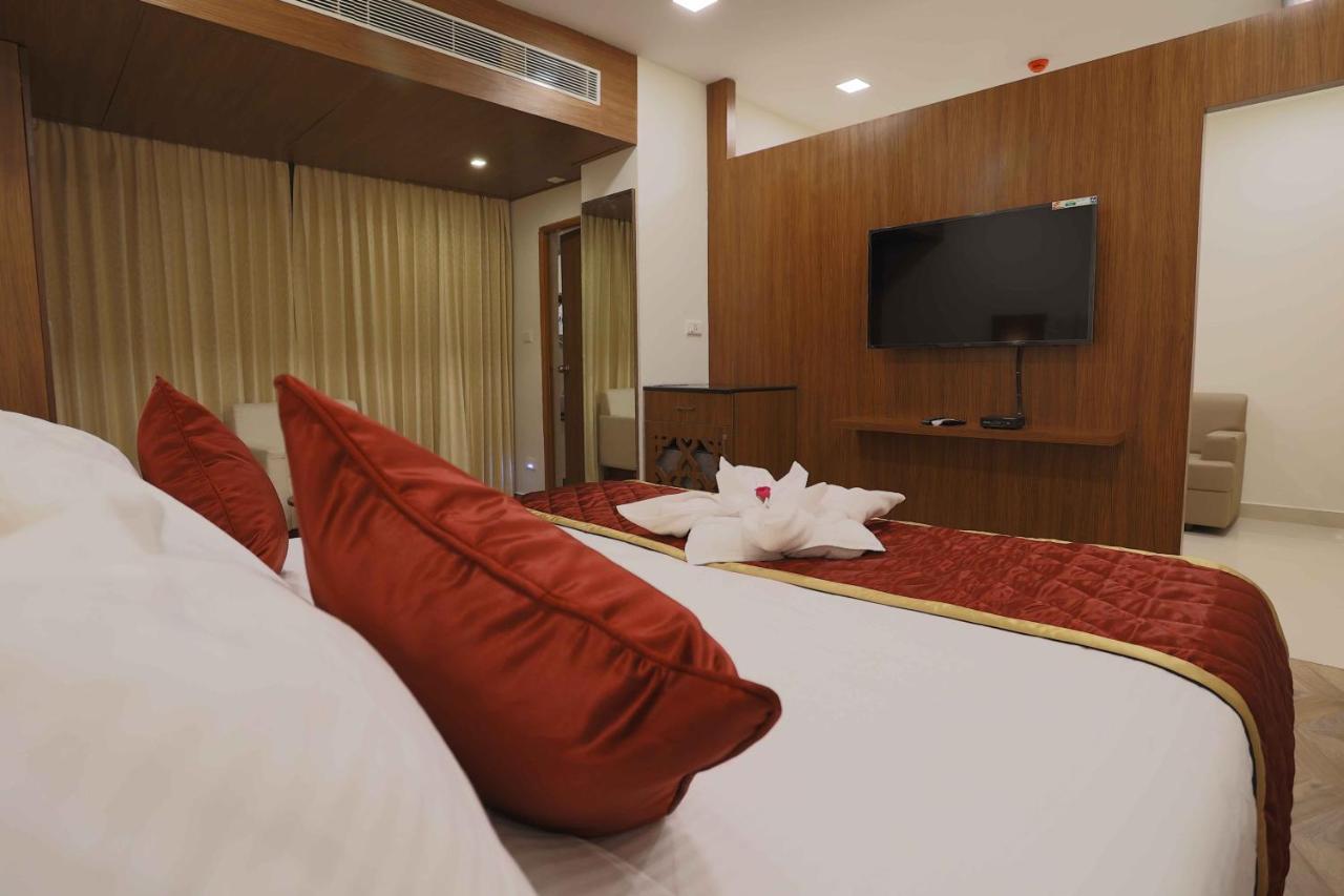 Hotel Bluemoon Tirunelveli Exterior foto